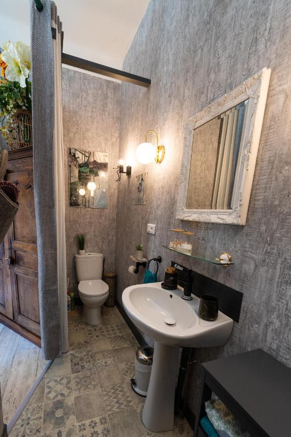 Apartment Malou, Cuisine, Salle D'eau, Terrasse Amenagee *